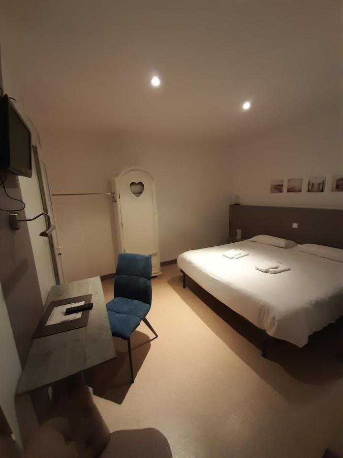 Hotel Les Voyageurs Les Sables-dʼOlonne Εξωτερικό φωτογραφία