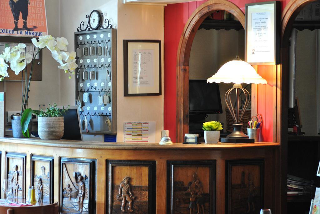 Hotel Les Voyageurs Les Sables-dʼOlonne Εξωτερικό φωτογραφία
